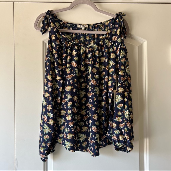 JNCO Floral Cold Shoulder Long Sleeve Top • size Large - Picture 3 of 6